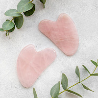 Gua Sha kasvohieronta